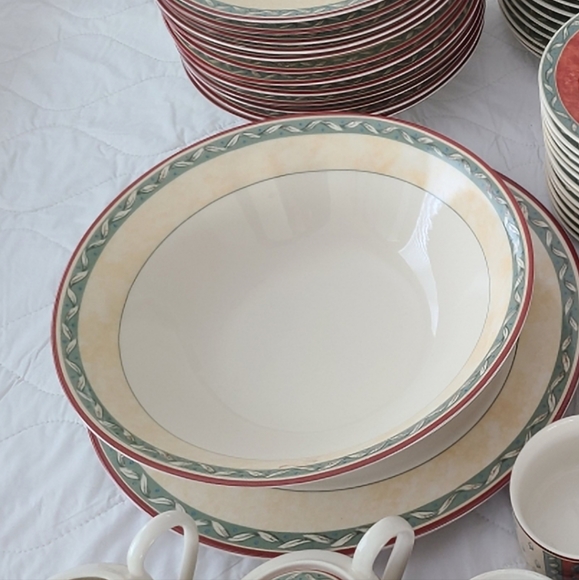 Dinner setting - PTS International Interiors - Provence. Ivory porcelain. - Picture 3 of 8